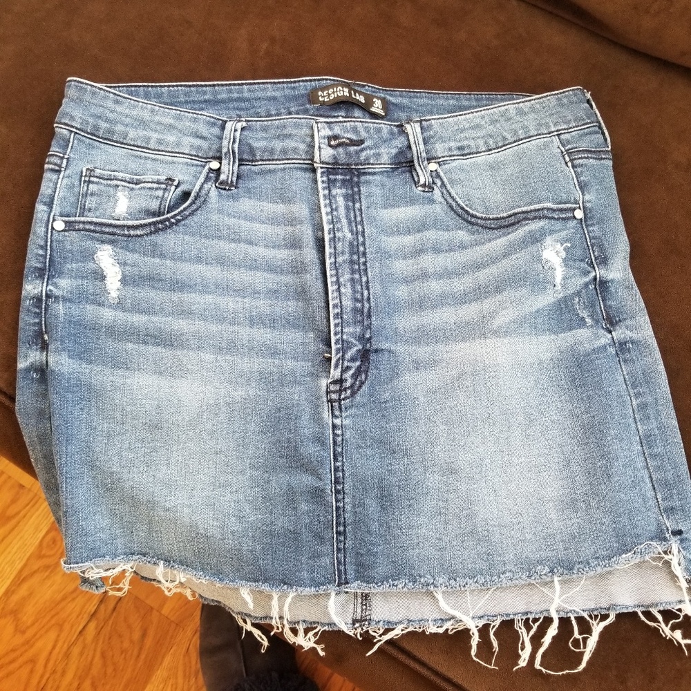 Design Lab Denim skirt